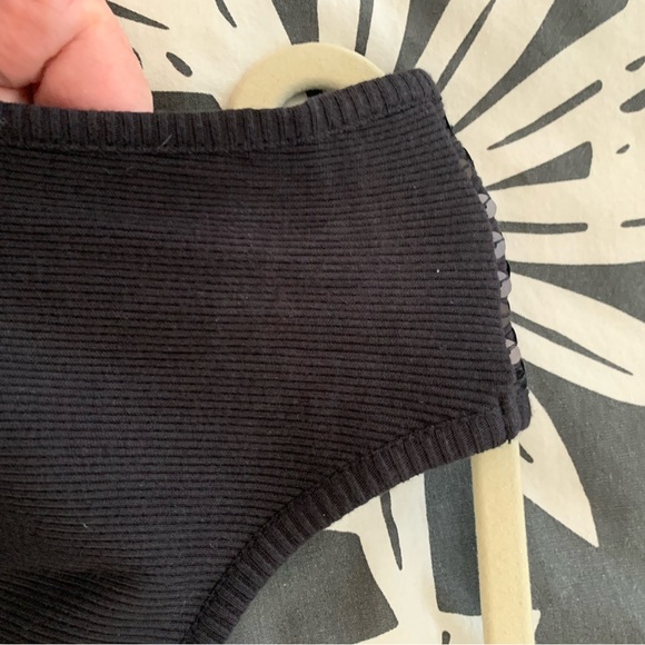 Worn once Apostrophe Woman Black Sequin ribbed Tank Top Size 22-24 - Picture 8 of 8